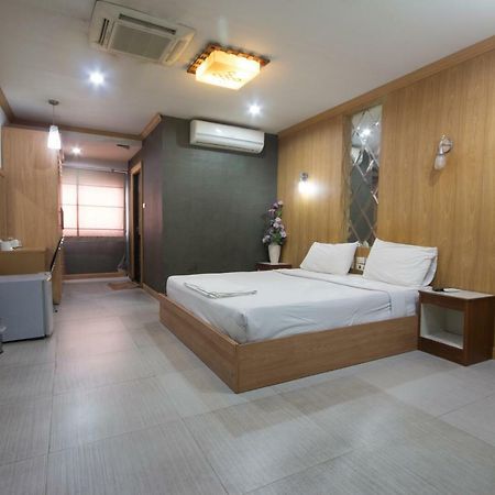 Khon Kaen Ruenrom Hotel Екстериор снимка