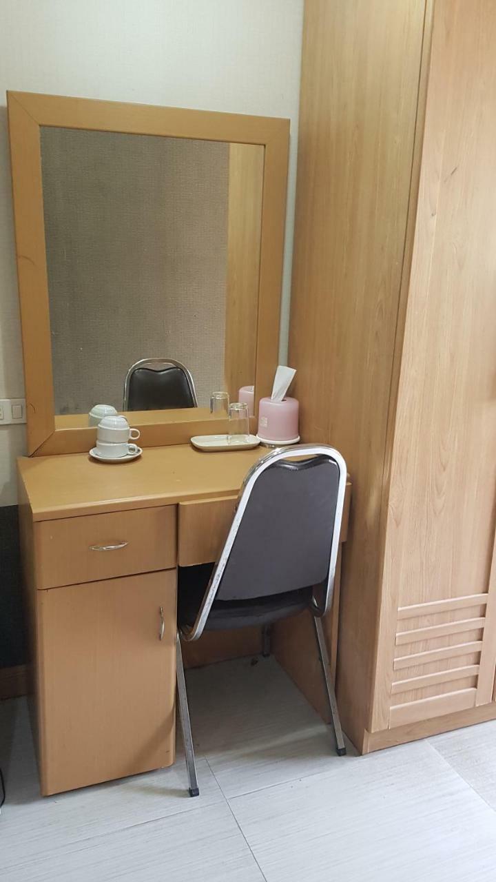 Khon Kaen Ruenrom Hotel Екстериор снимка