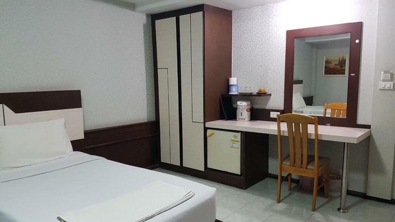 Khon Kaen Ruenrom Hotel Екстериор снимка