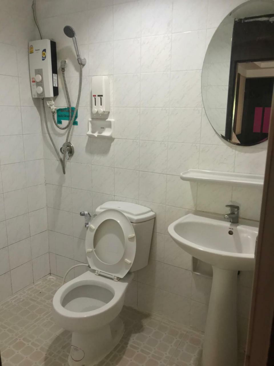 Khon Kaen Ruenrom Hotel Екстериор снимка