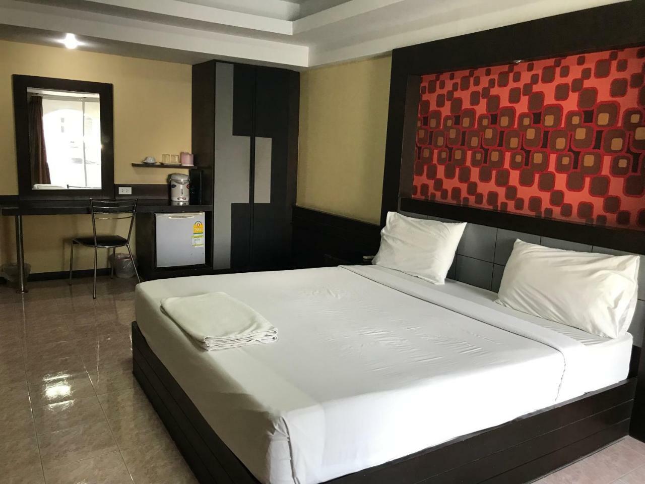 Khon Kaen Ruenrom Hotel Екстериор снимка