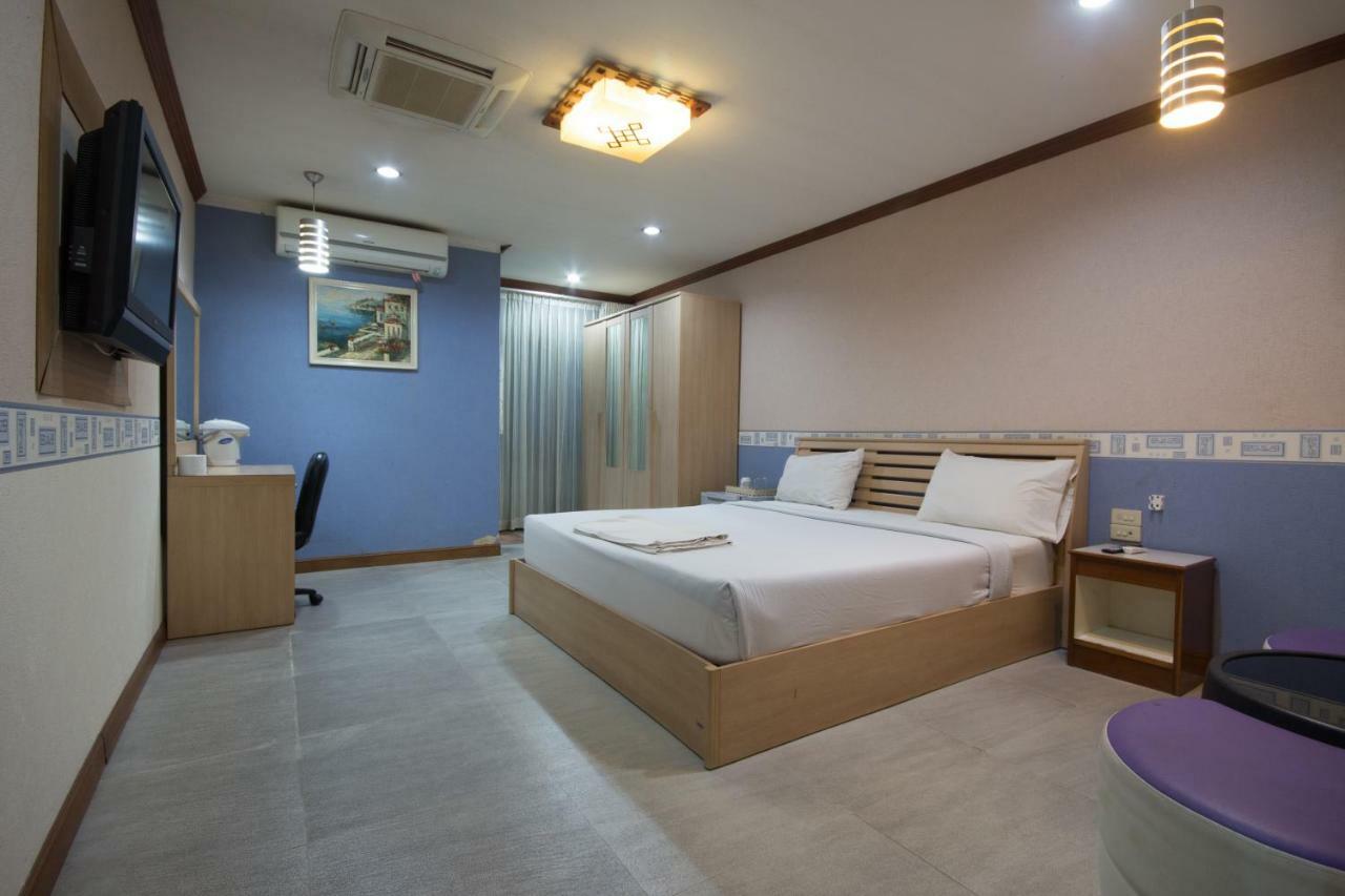 Khon Kaen Ruenrom Hotel Екстериор снимка