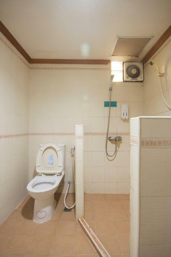 Khon Kaen Ruenrom Hotel Екстериор снимка